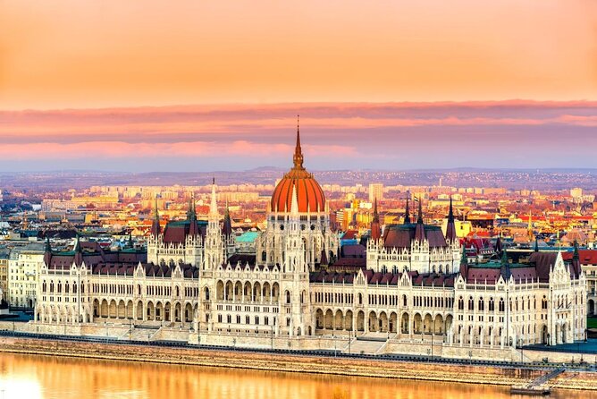 Private city tour by van - Key highlights you should know