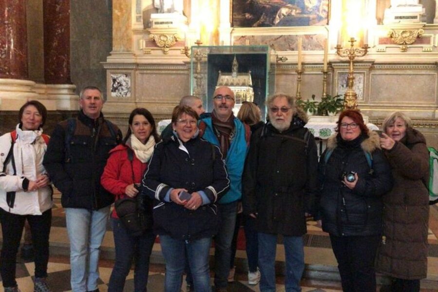 Private Custom Tour with Local Guide Budapest - Sights, Museums on Request, and the Outside-First Approach