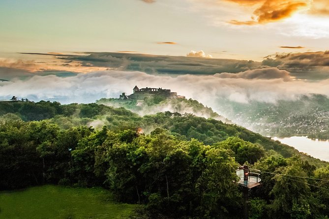 Private Danube Bend Experience with a comfortable air conditioned car - Visegradi Fellegvár: medieval castle time with real king energy