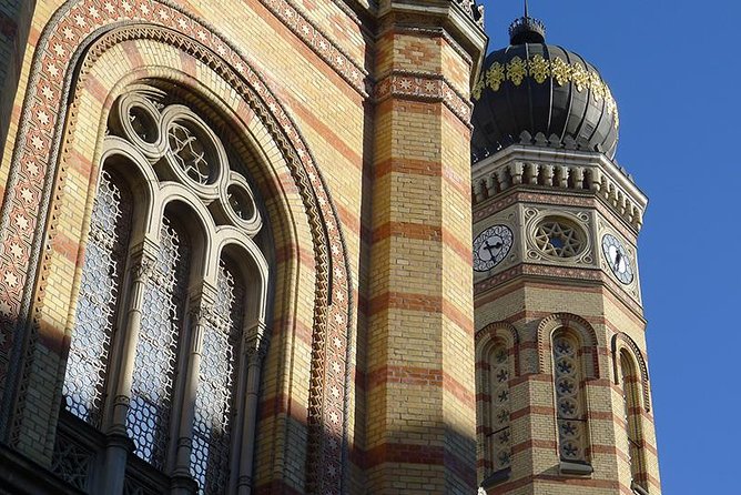 Private Jewish Heritage Tour including Hotel Pickup - The Jewish Museum and the Holocaust room context