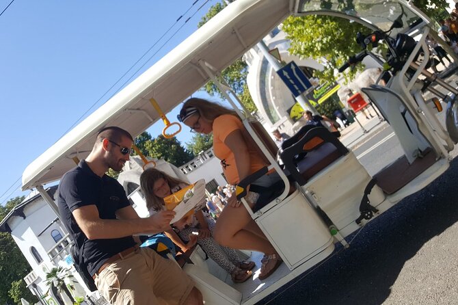 Private Sightseeing Tour using Electric Tuk Tuk Ride in Budapest - Daniel’s guiding style: how the tour stays fun and not just factual