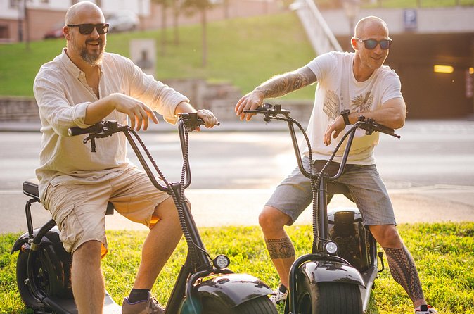 Private Stag Do Tour: Fun E-Scooter Ride with Games in Budapest - Castle Hill on the longer 2-hour version