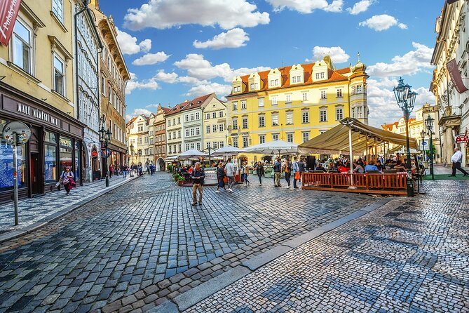 Private Transfer from Budapest to Prague with 2 hours for sightseeing - Timing: Why 7 to 8 Hours Feels Different With a Stop Inside It