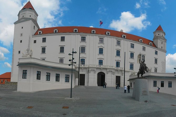Private Transfer from Budapest to Vienna with a great guided tour in Bratislava - Price, Luggage, and What You Get for $409.63