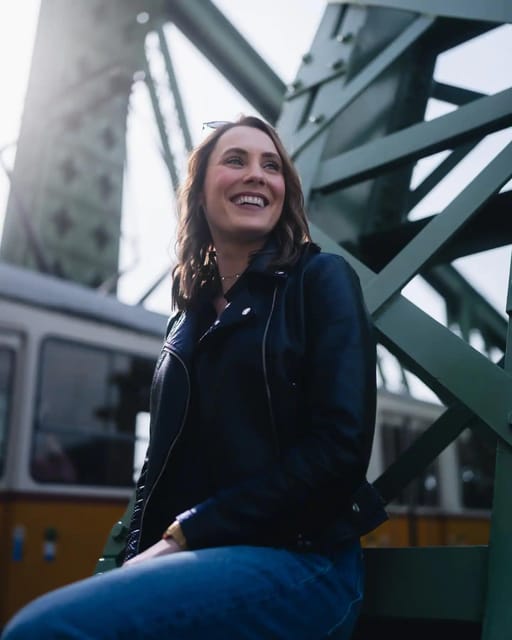 Street photos through the most beautiful streets of Budapest - Key things to know about this Budapest street photo session
