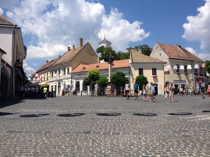 Szentendre: self-guided bicycle tour from Budapest - Pedaling out of Budapest: landmarks you pass on your way to the river