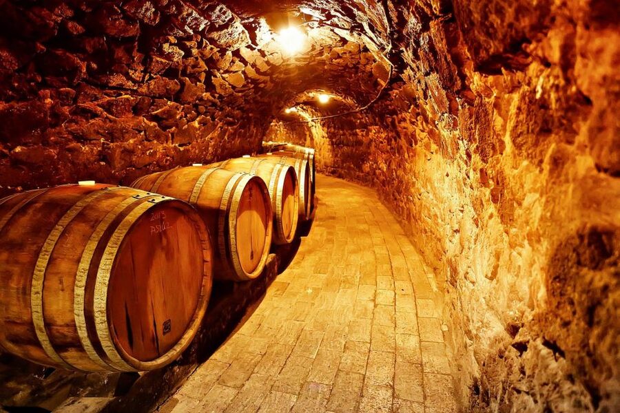 Tokaj: Classic Wine Tasting - The Six-Wine Flight: Dry Steps, Then Tokaji Aszú