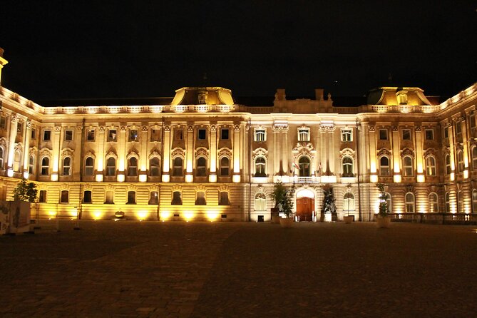 True Crime Walking Tour in the Buda Castle district - The Detective Guide and Why Joe’s Delivery Makes This Work