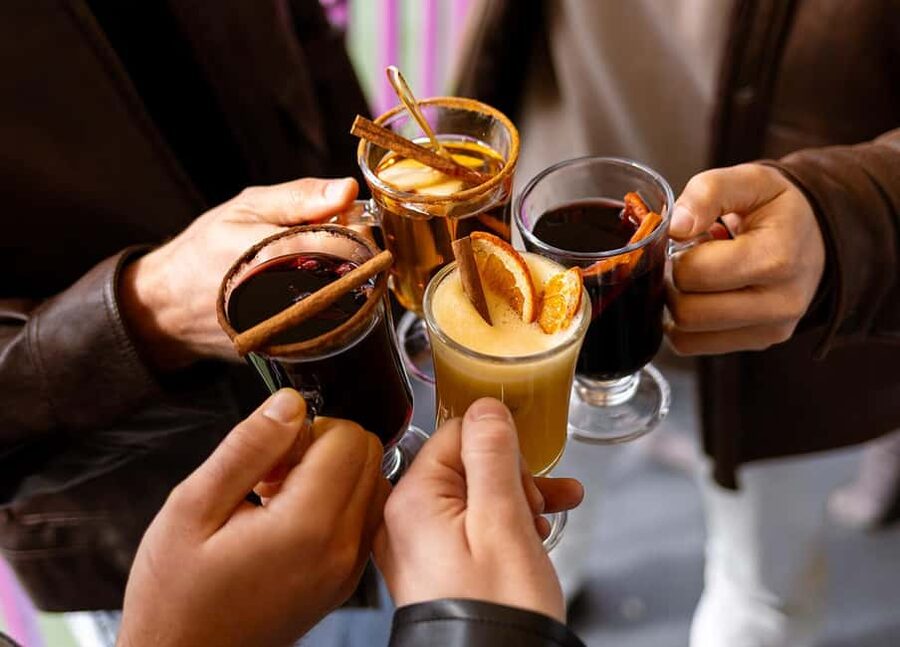 Unlimited Mulled Wine Cruise - Getting there at Dock 11 by Elizabeth Bridge (Pest side)