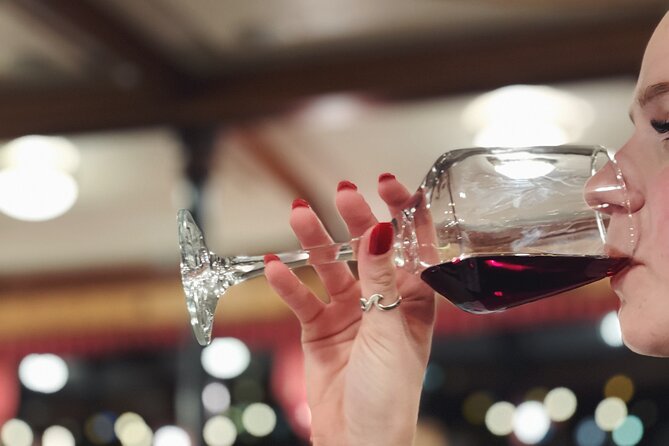 Wine & Food Tasting Cruise on the Danube - Group size, seating, and how to avoid the common annoyance